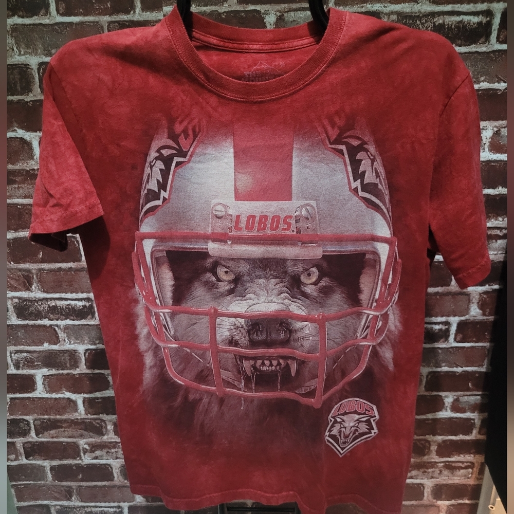 The Mountain Lobos T-shirt
